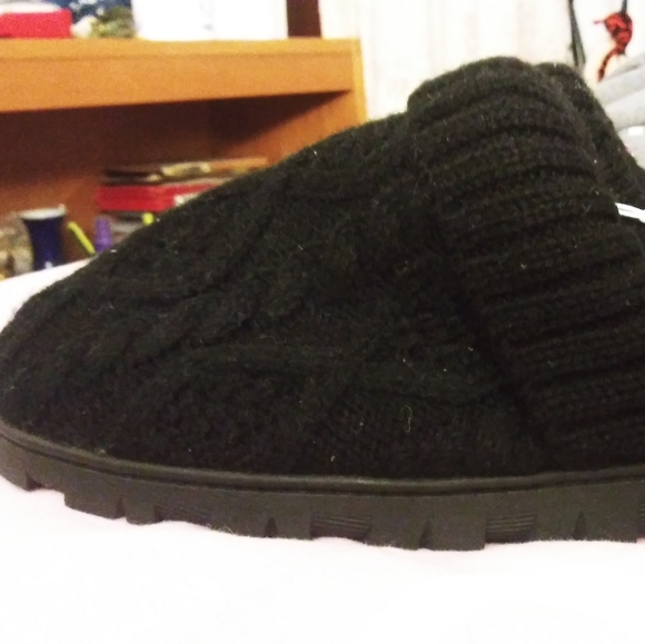 NWT Sporto Black Memory Foam Knit Slippers - Picture 2 of 9